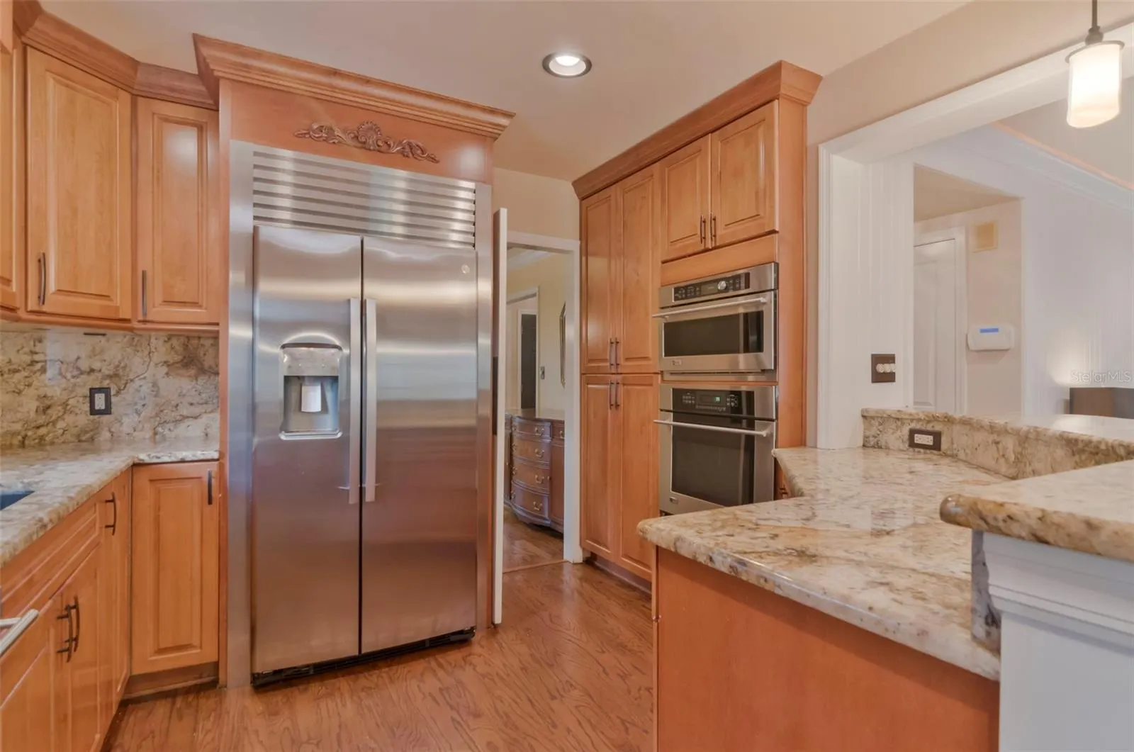 1231 S ROXMERE RD