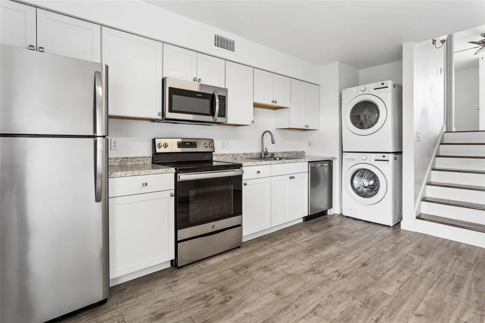 4219 LA SORRENTO CT