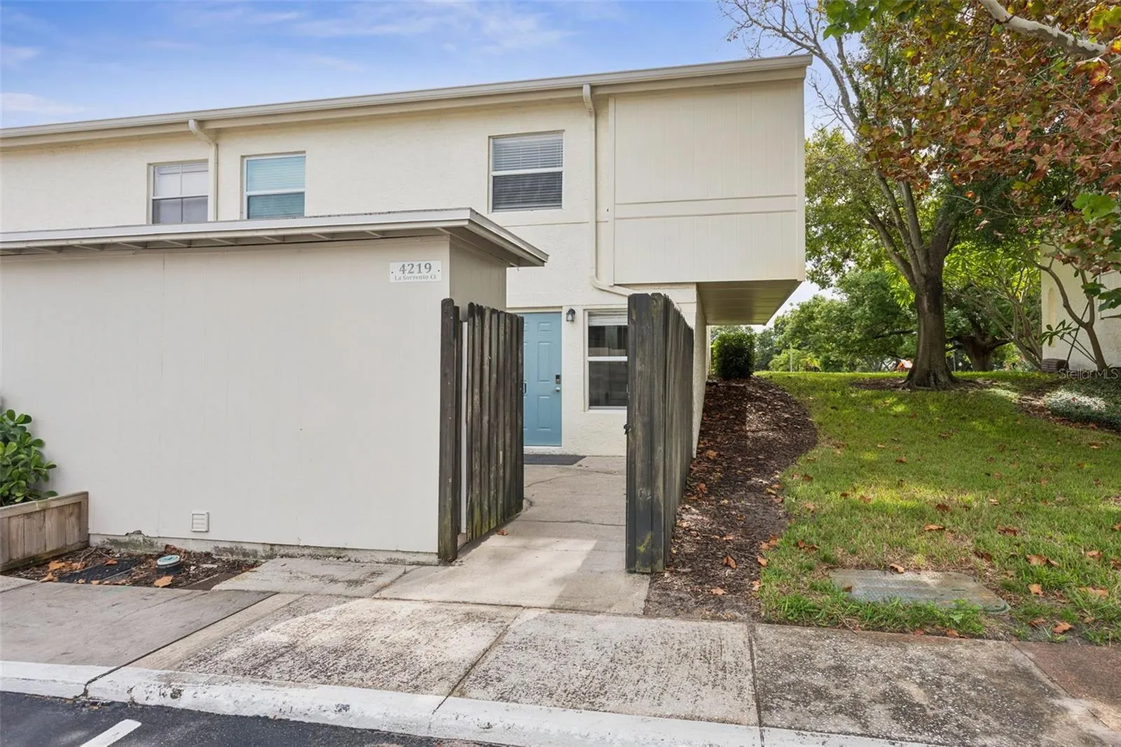 4219 LA SORRENTO CT