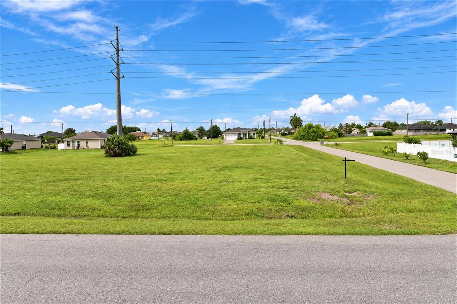 328 NW 24TH AVE