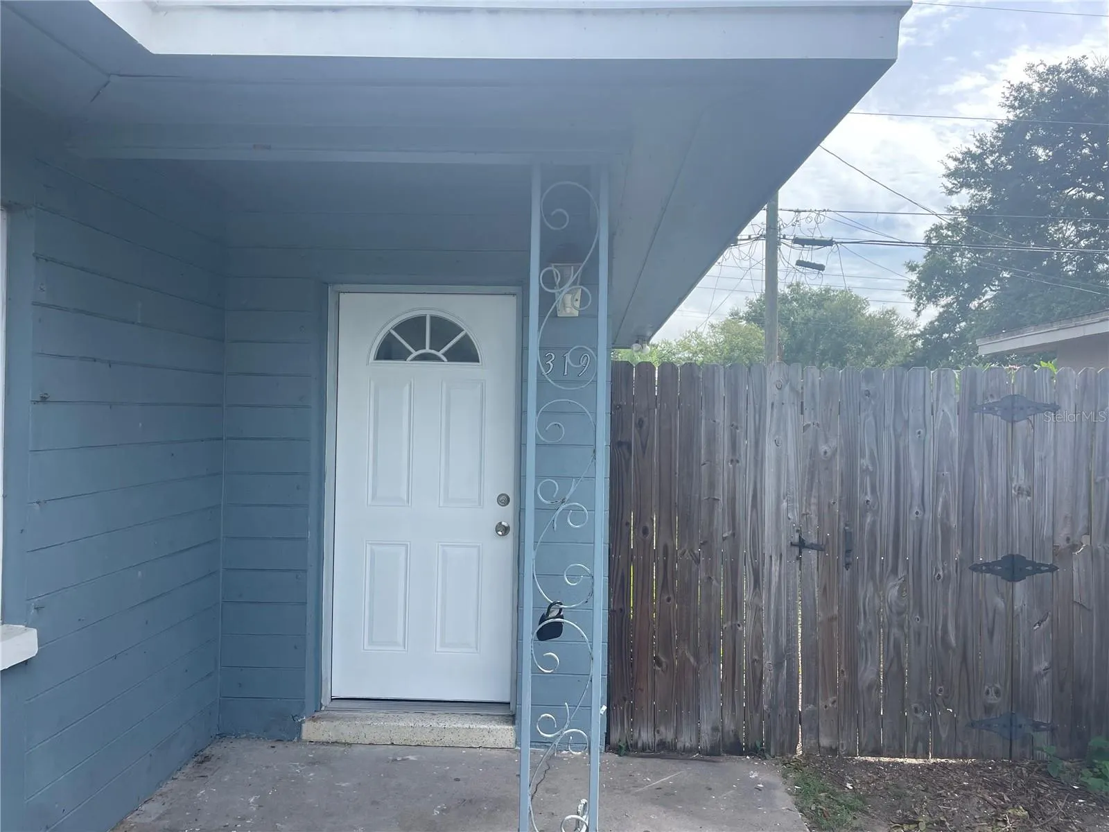 319 N JUPITER AVE