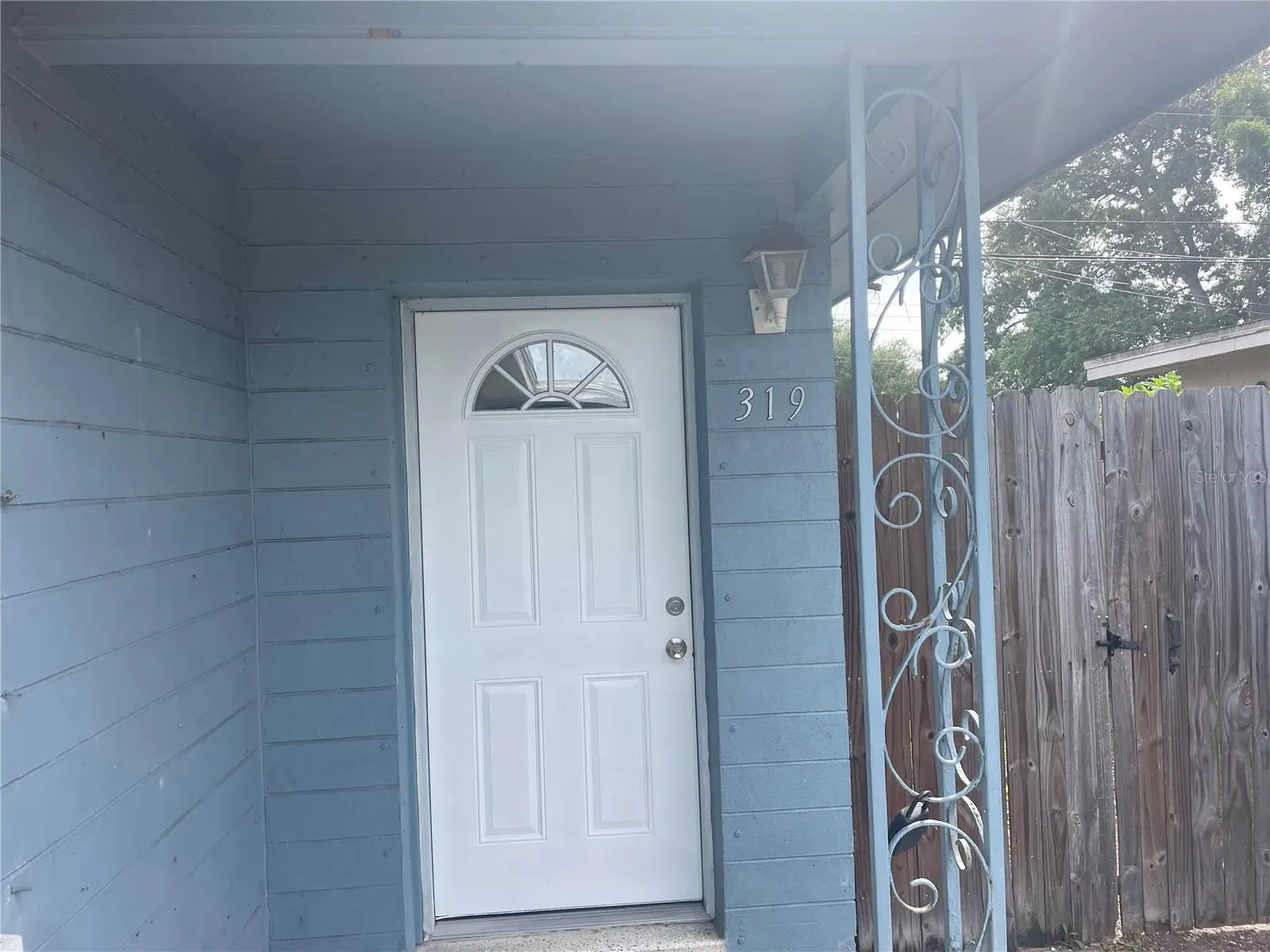319 N JUPITER AVE