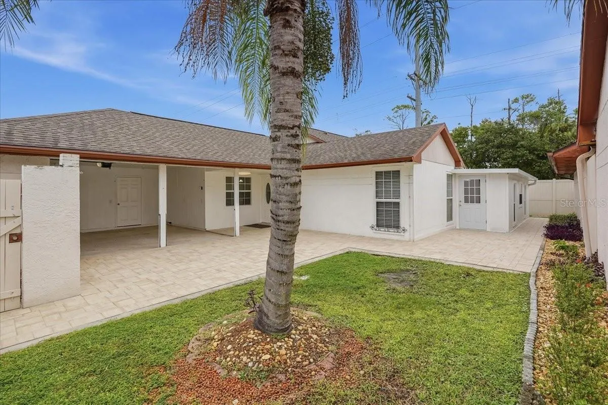7047 SILVERMILL DR