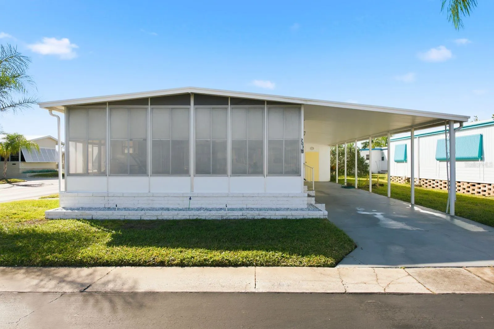 203 SEAGULL DR
