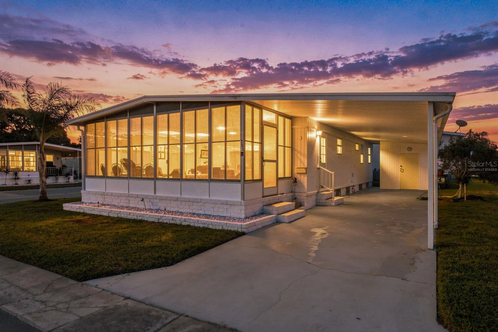 203 SEAGULL DR