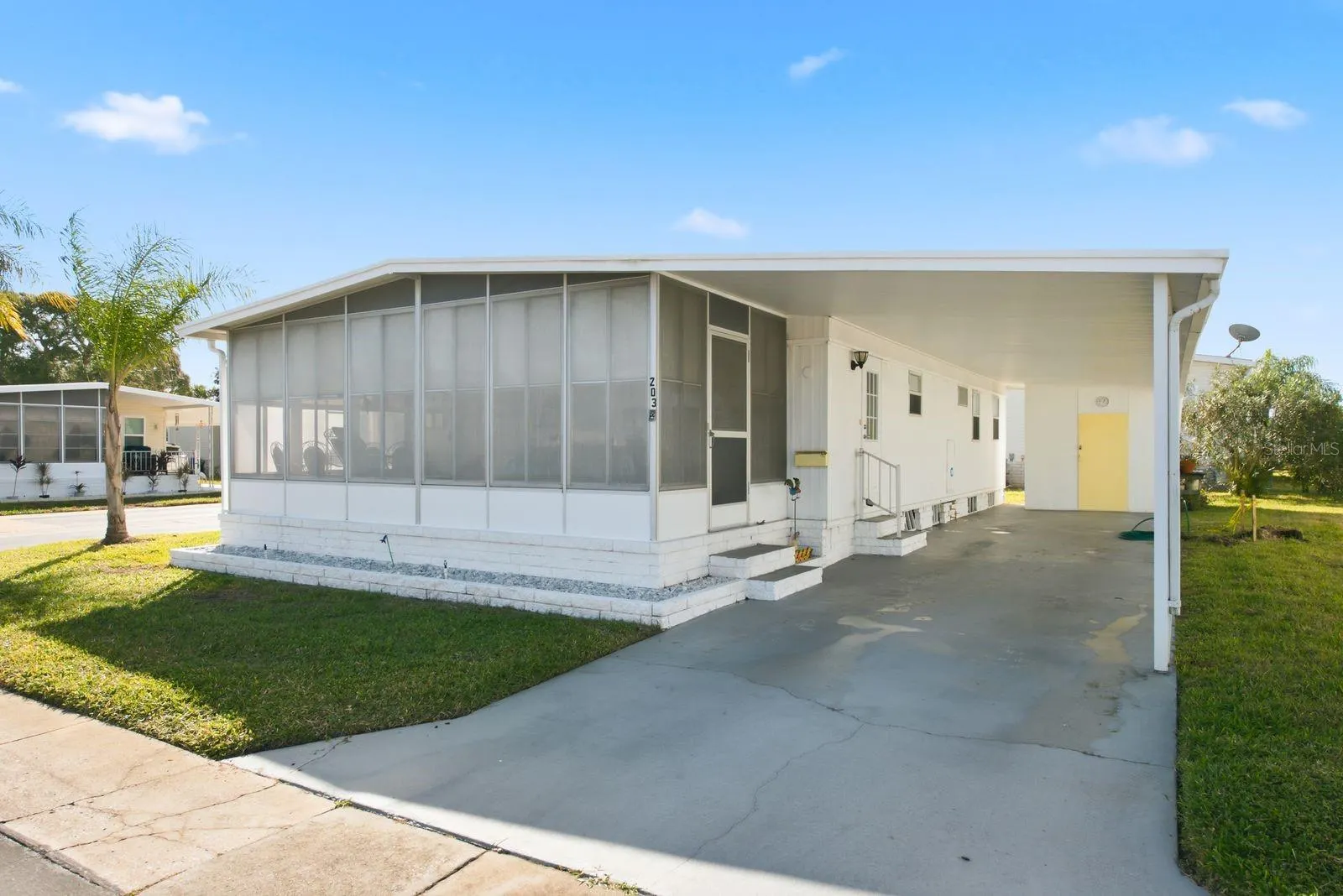203 SEAGULL DR