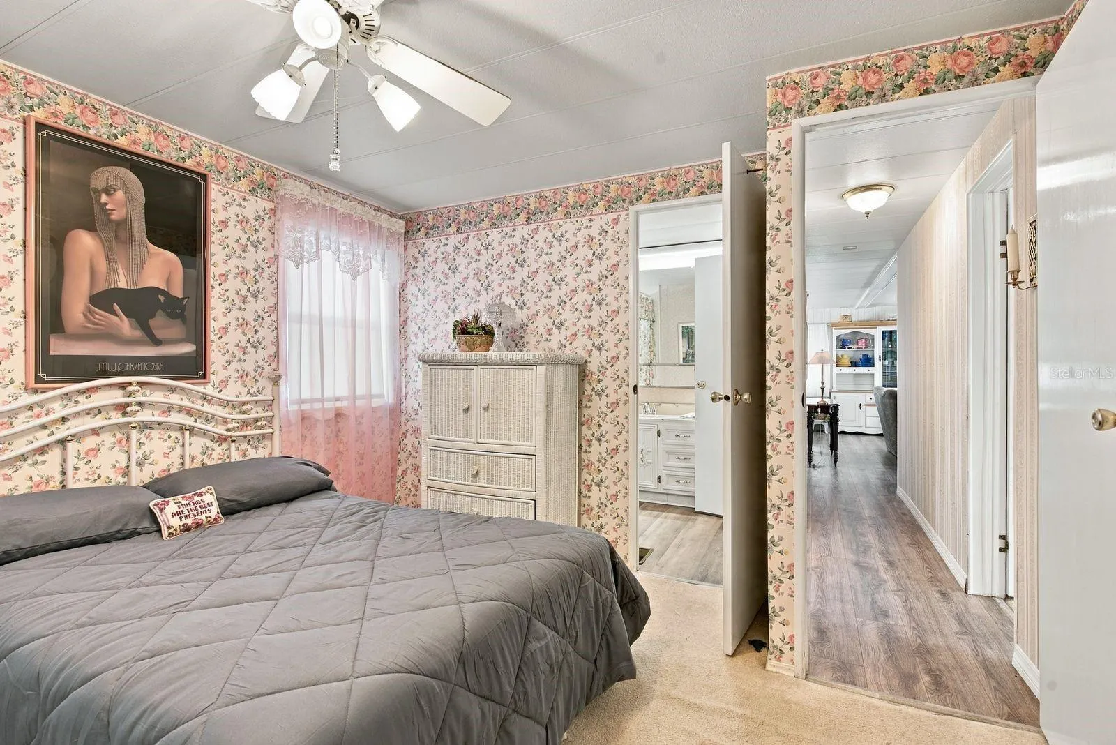 203 SEAGULL DR