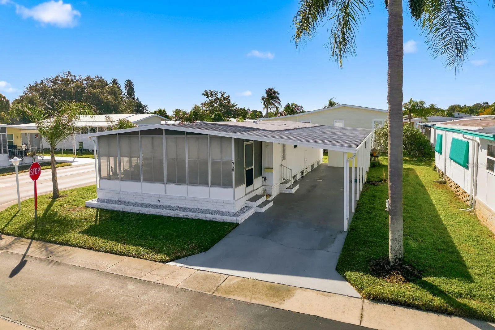 203 SEAGULL DR