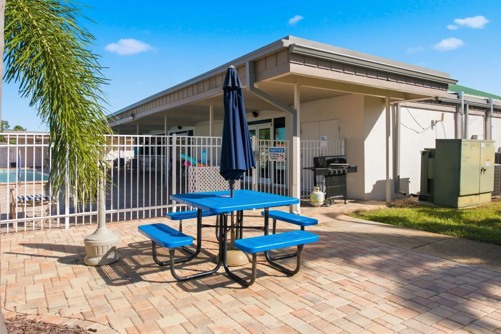 203 SEAGULL DR