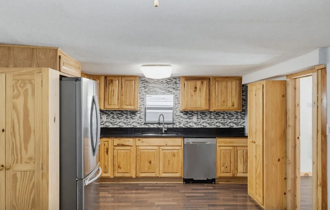 4106 WEDGEMERE DR