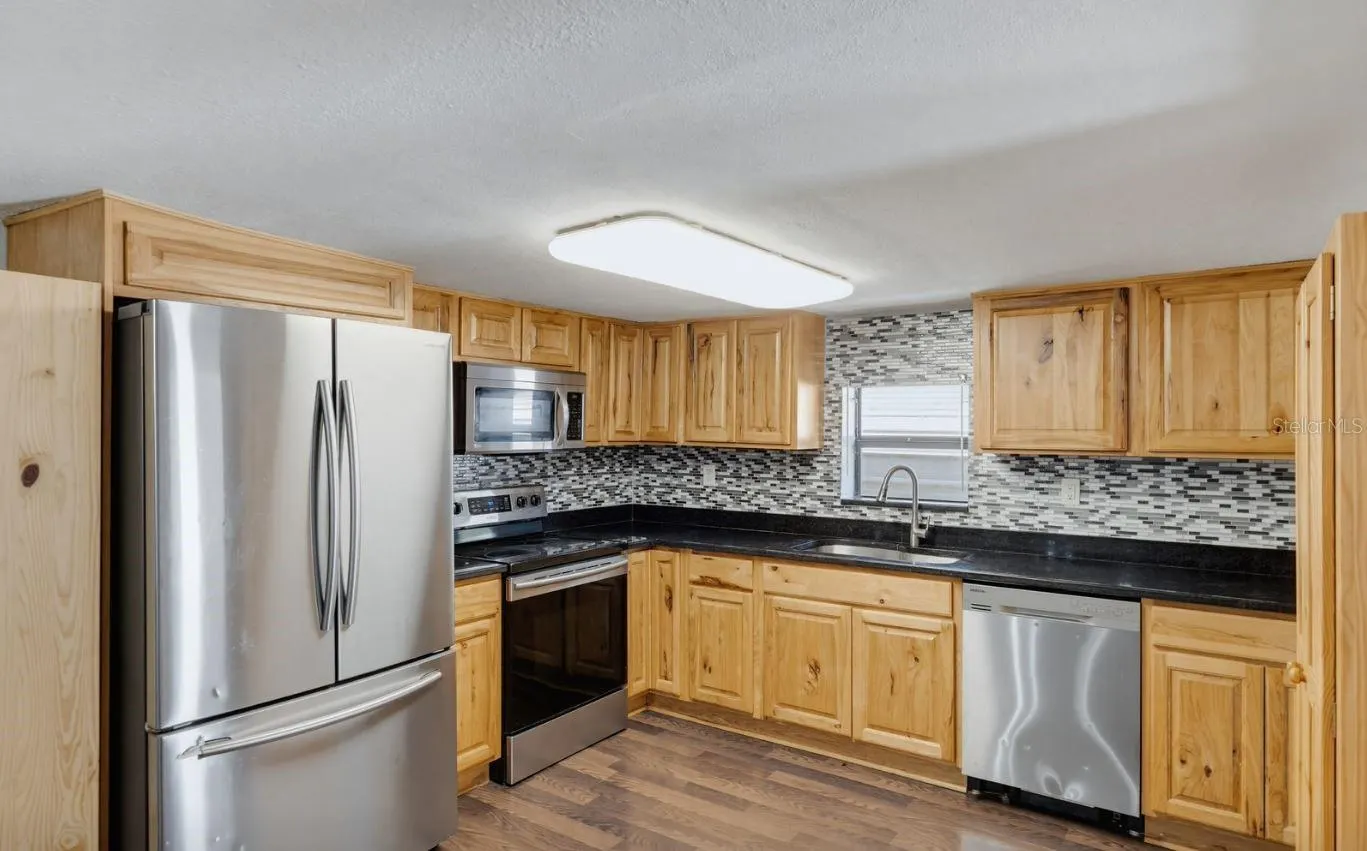 4106 WEDGEMERE DR
