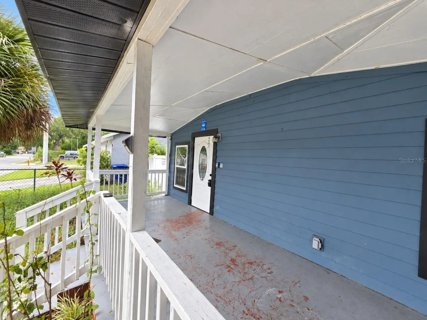 1204 E 33RD AVE