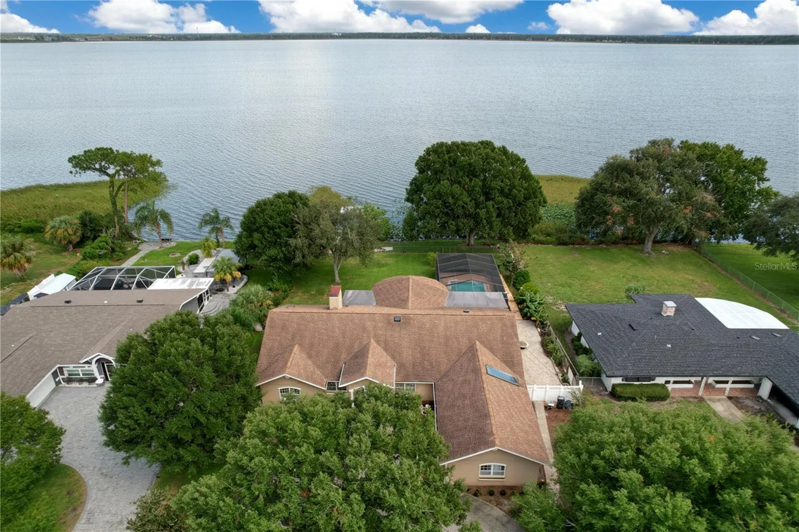 1348 EDGEWATER BEACH DR