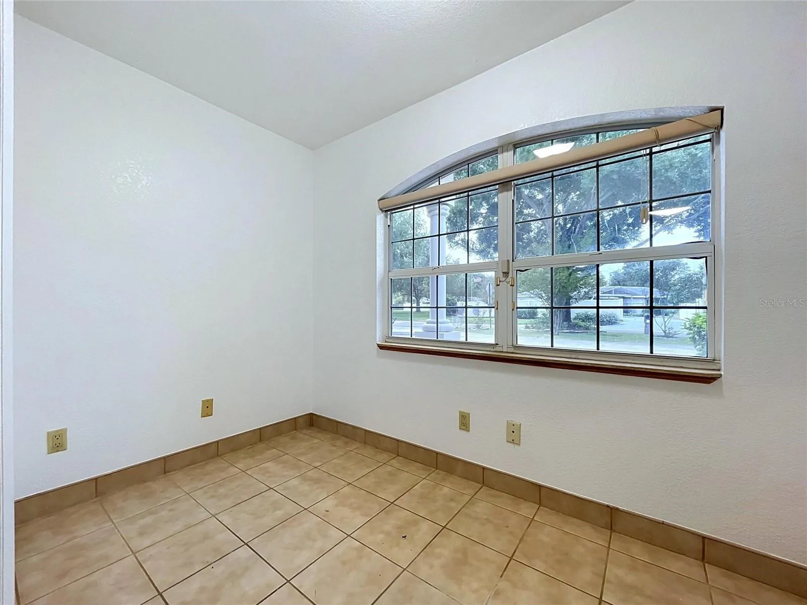 1348 EDGEWATER BEACH DR
