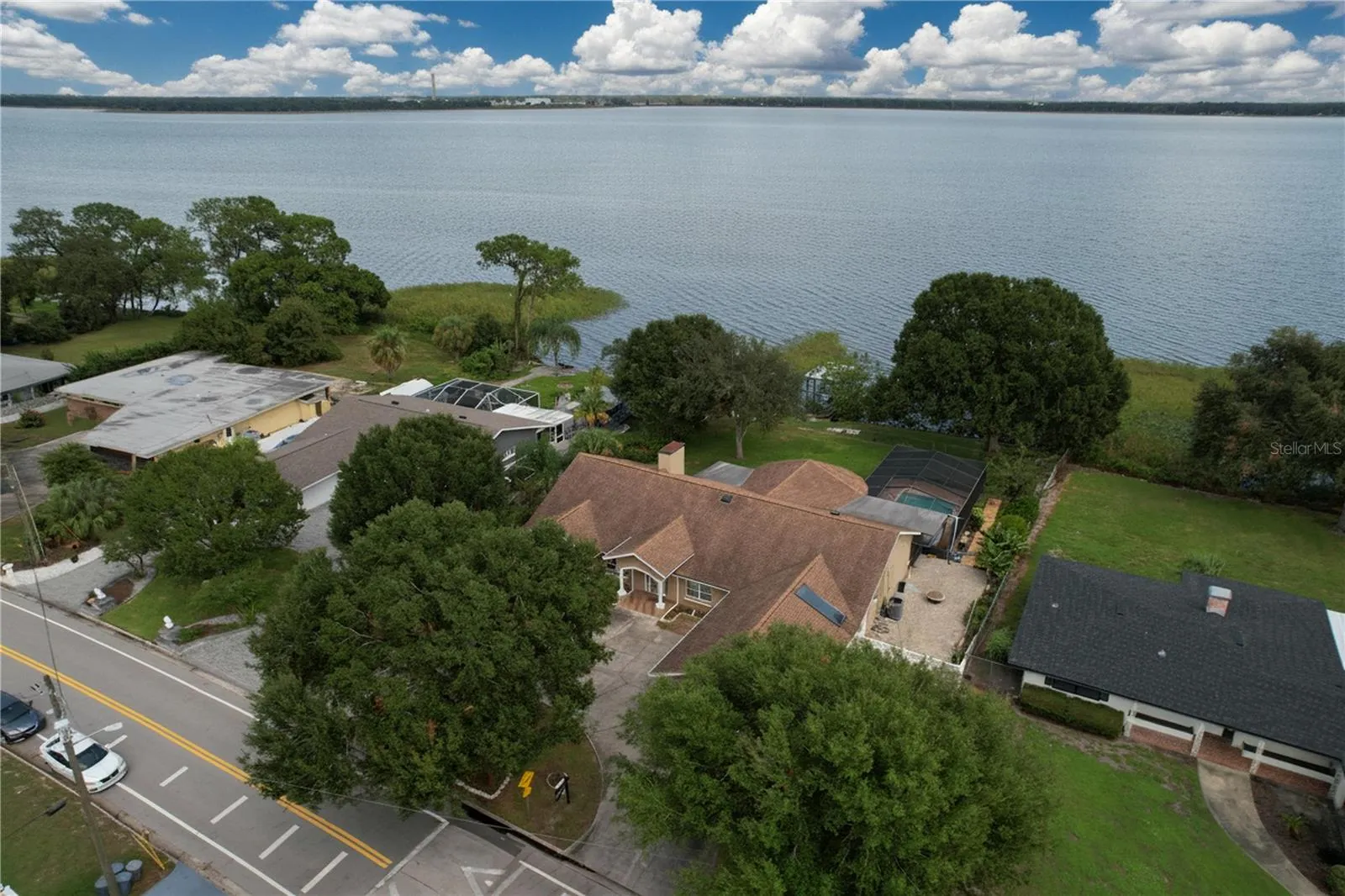 1348 EDGEWATER BEACH DR
