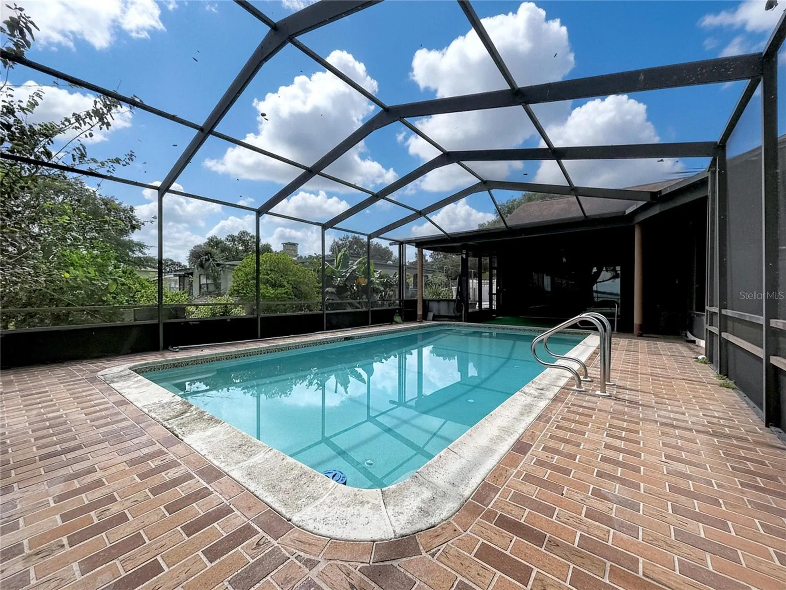 1348 EDGEWATER BEACH DR