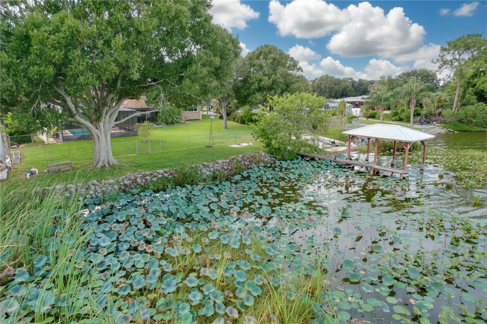 1348 EDGEWATER BEACH DR