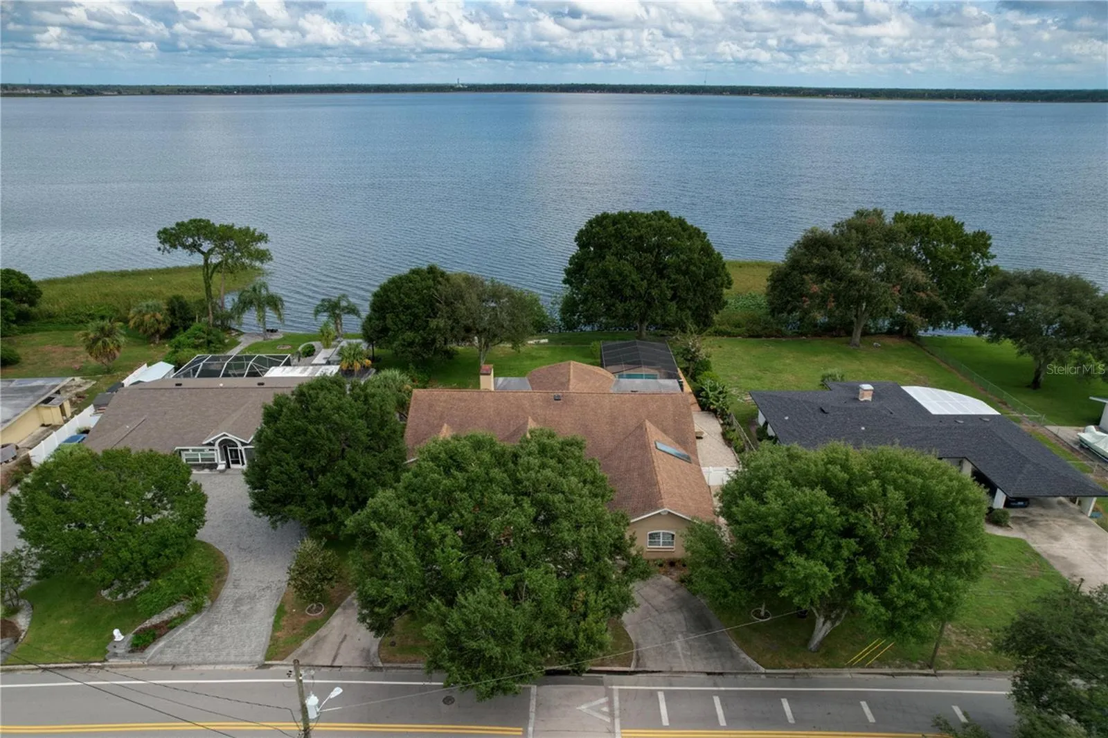 1348 EDGEWATER BEACH DR