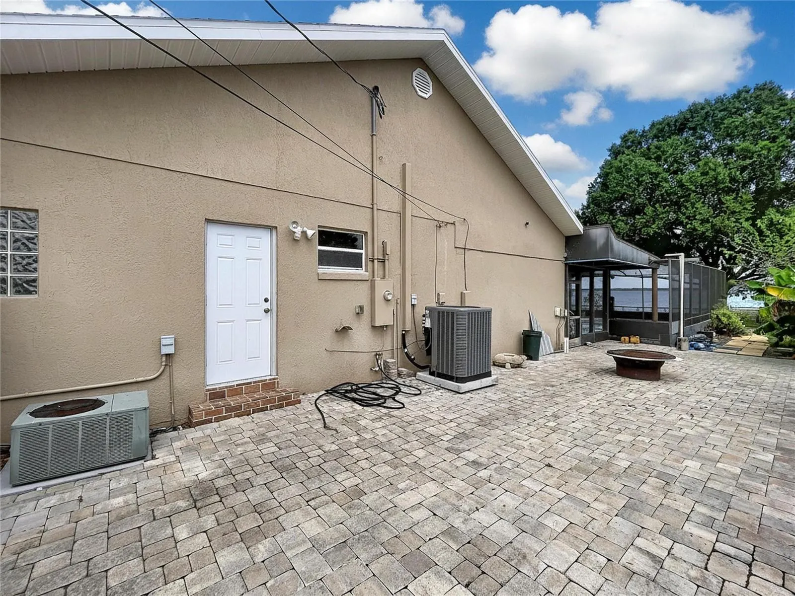 1348 EDGEWATER BEACH DR