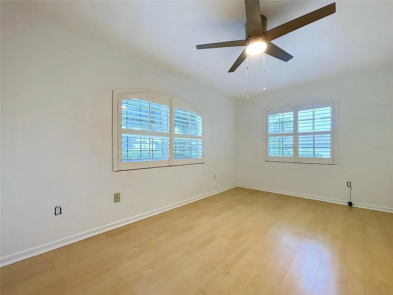 1348 EDGEWATER BEACH DR