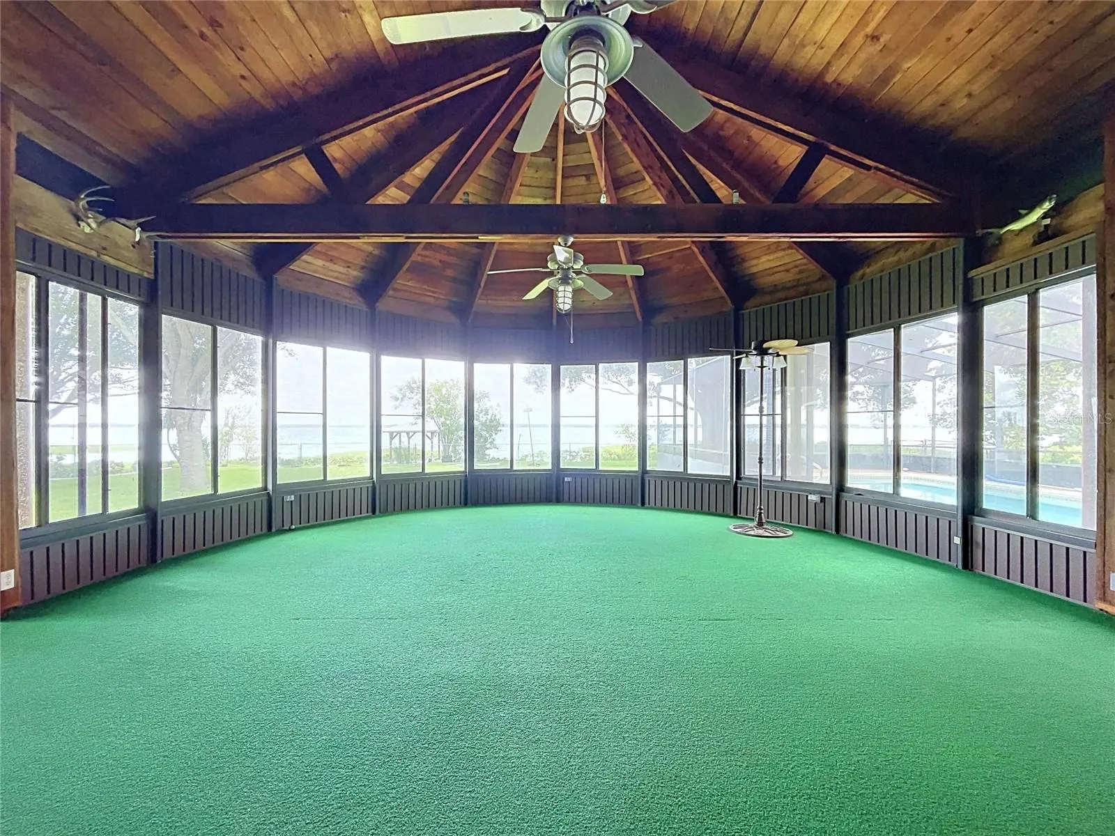 1348 EDGEWATER BEACH DR