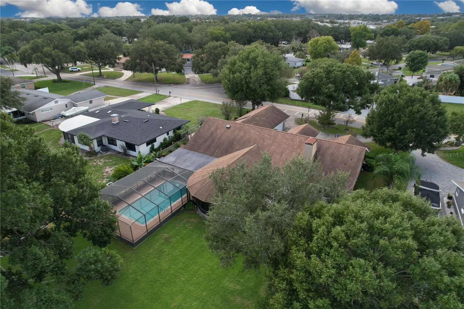 1348 EDGEWATER BEACH DR