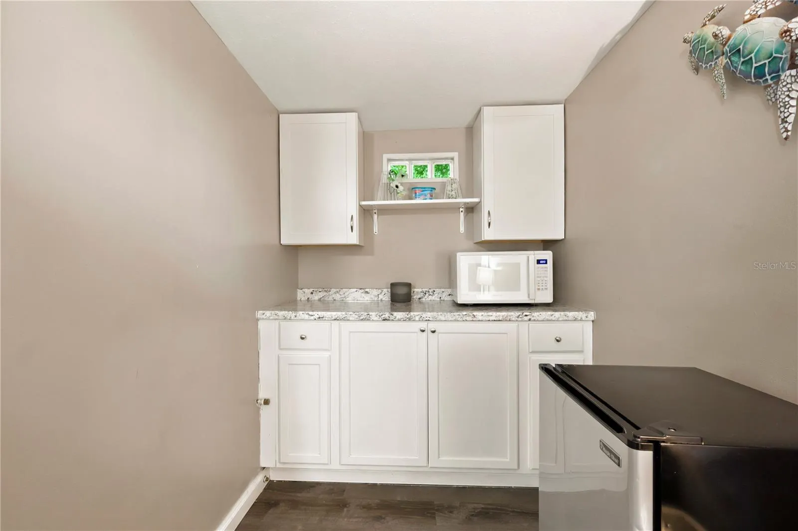 2608 OAKWOOD DR
