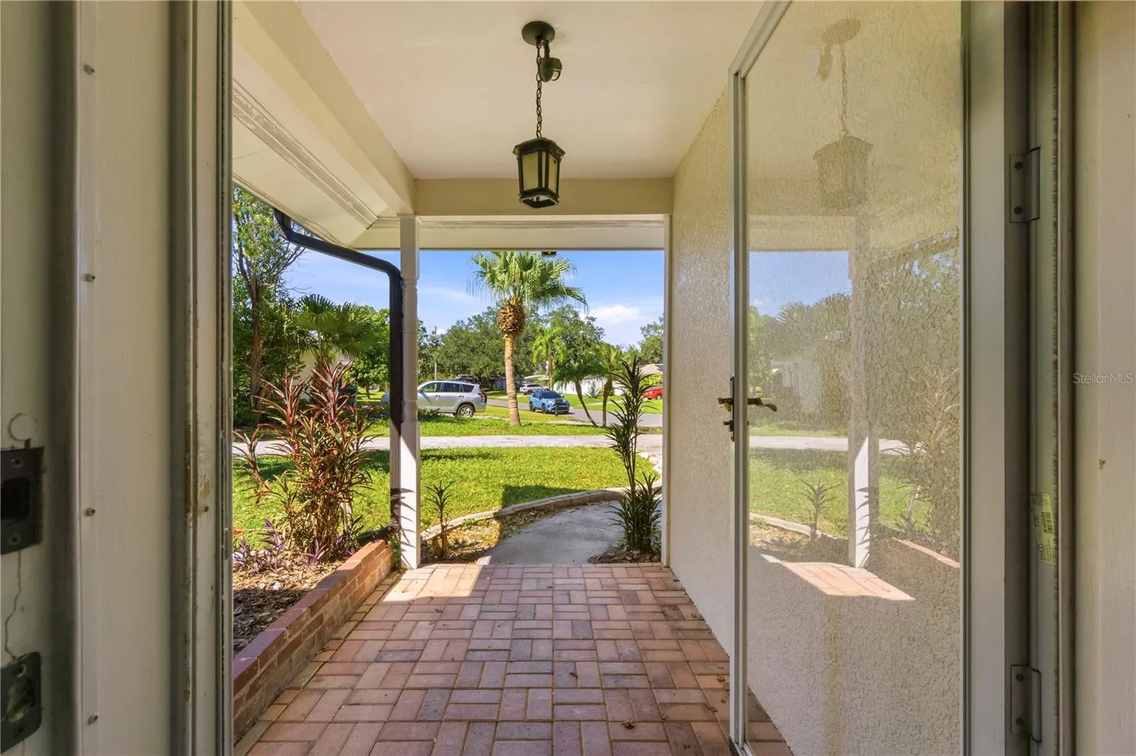 2608 OAKWOOD DR