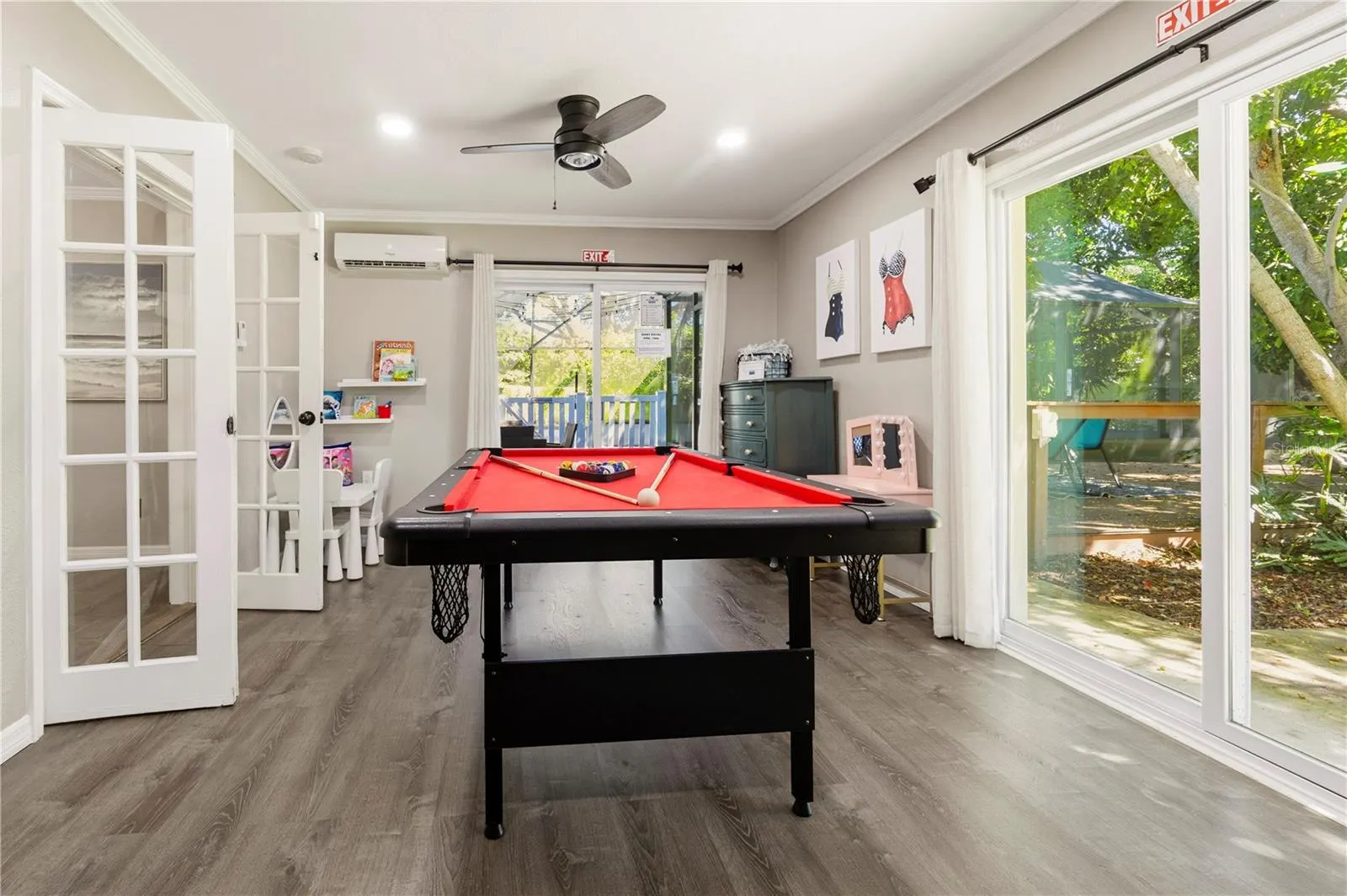 2608 OAKWOOD DR