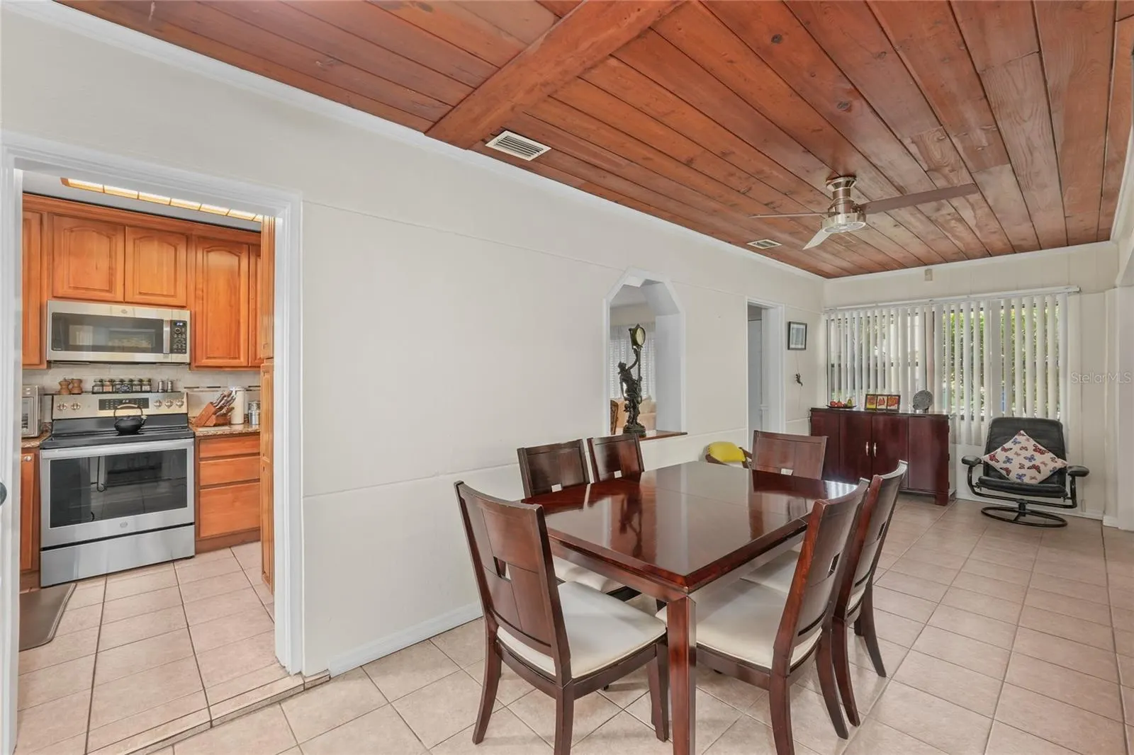 3408 W SAN LUIS ST
