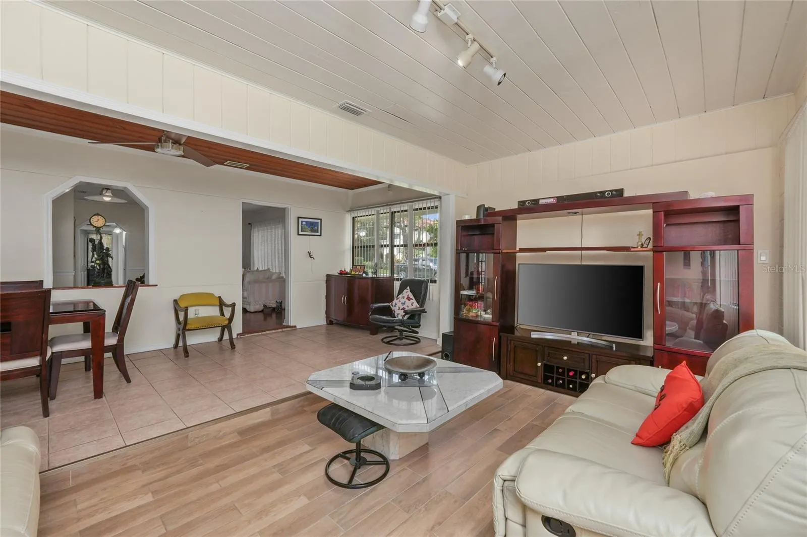 3408 W SAN LUIS ST