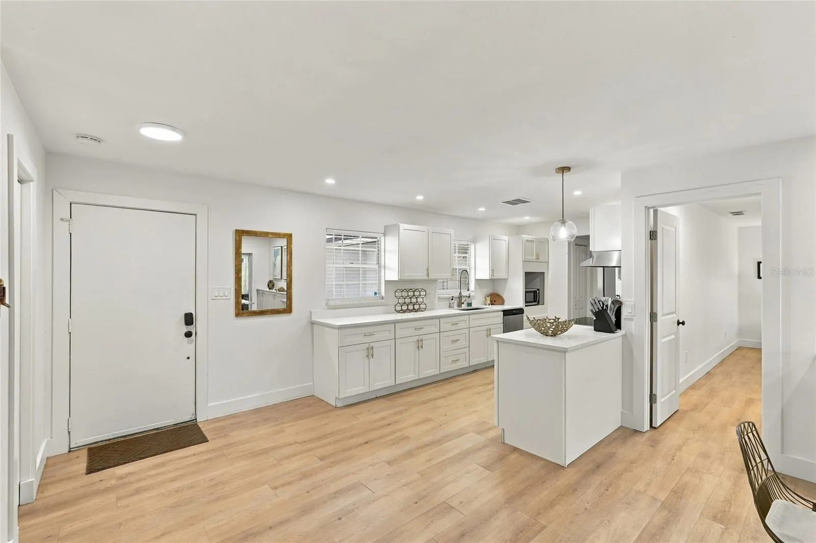 2710 21ST AVE W