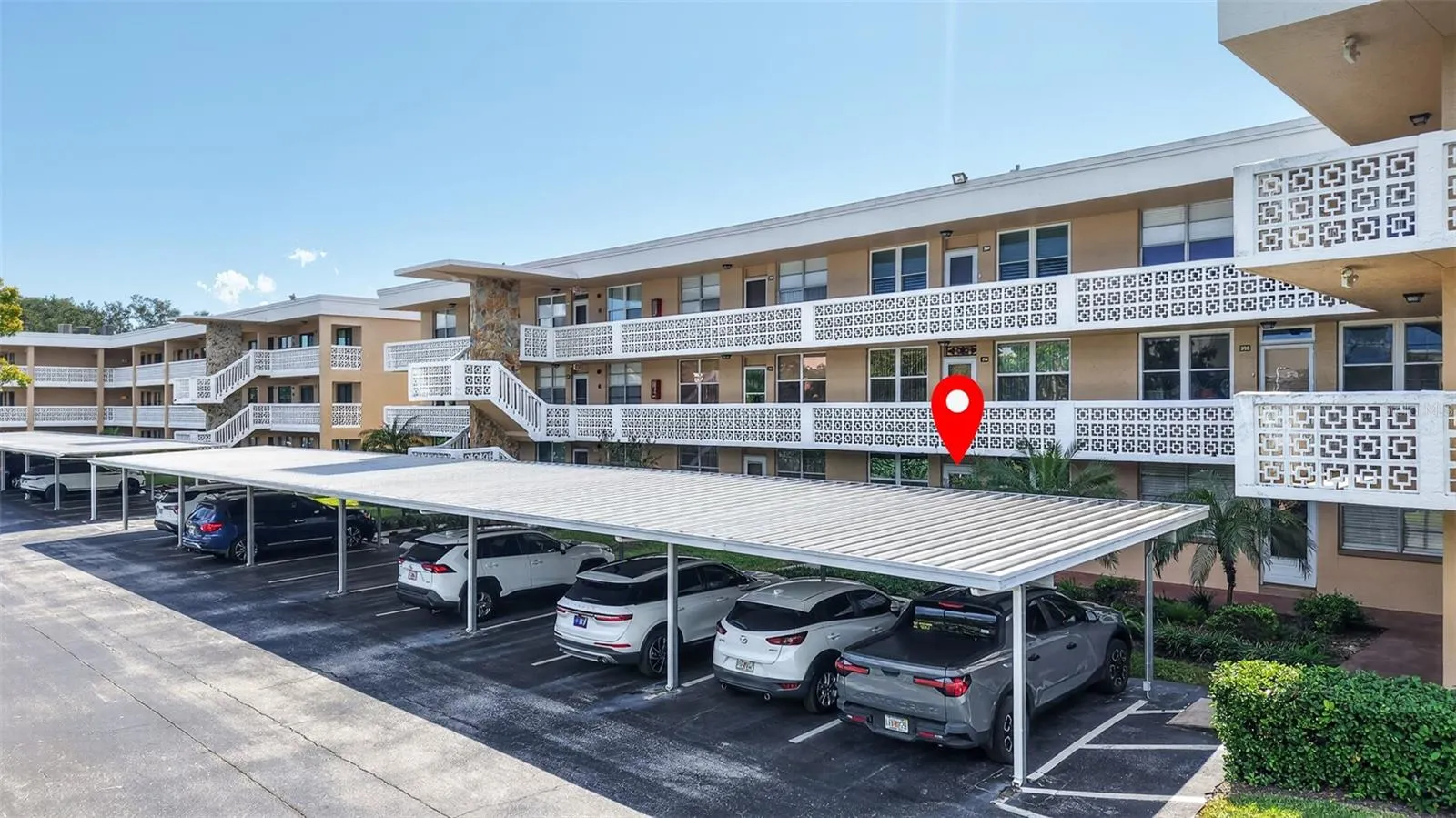 5095 BAY ST NE #104 #104