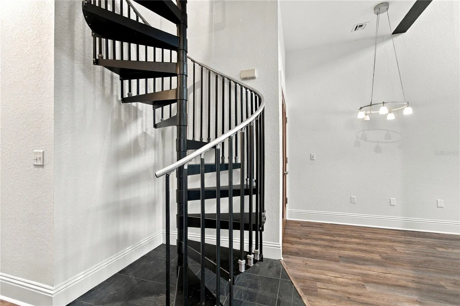 2002 E 5TH AVE #214 #214