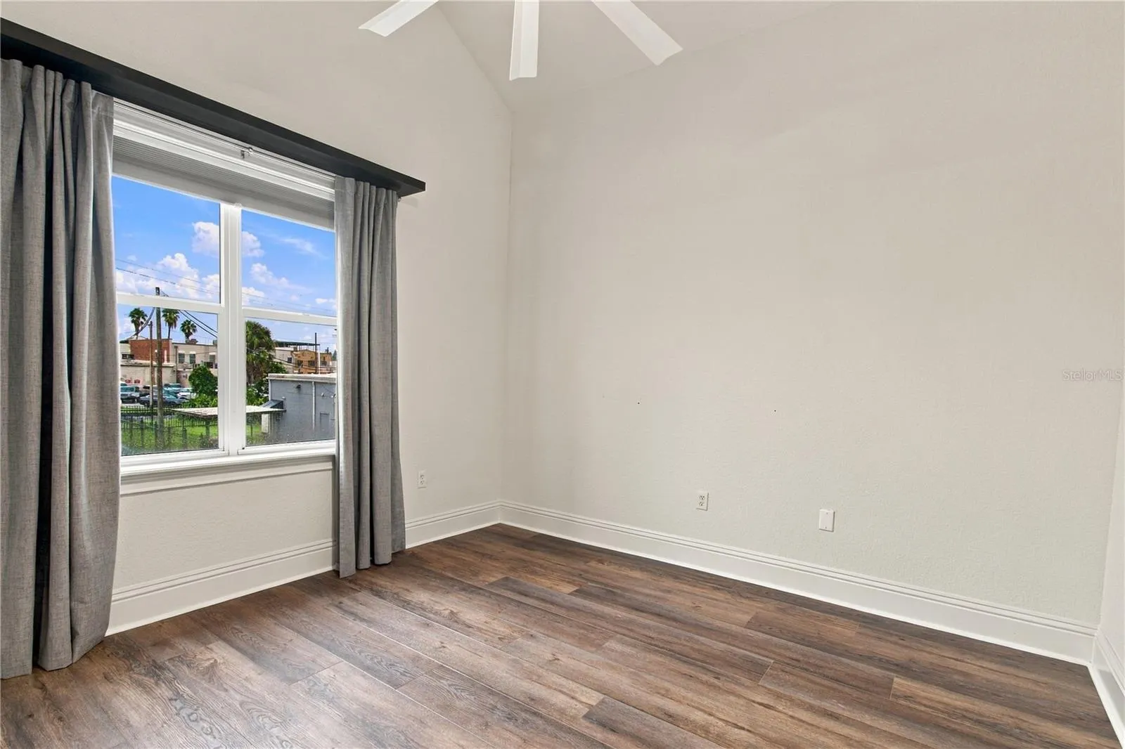 2002 E 5TH AVE #214 #214