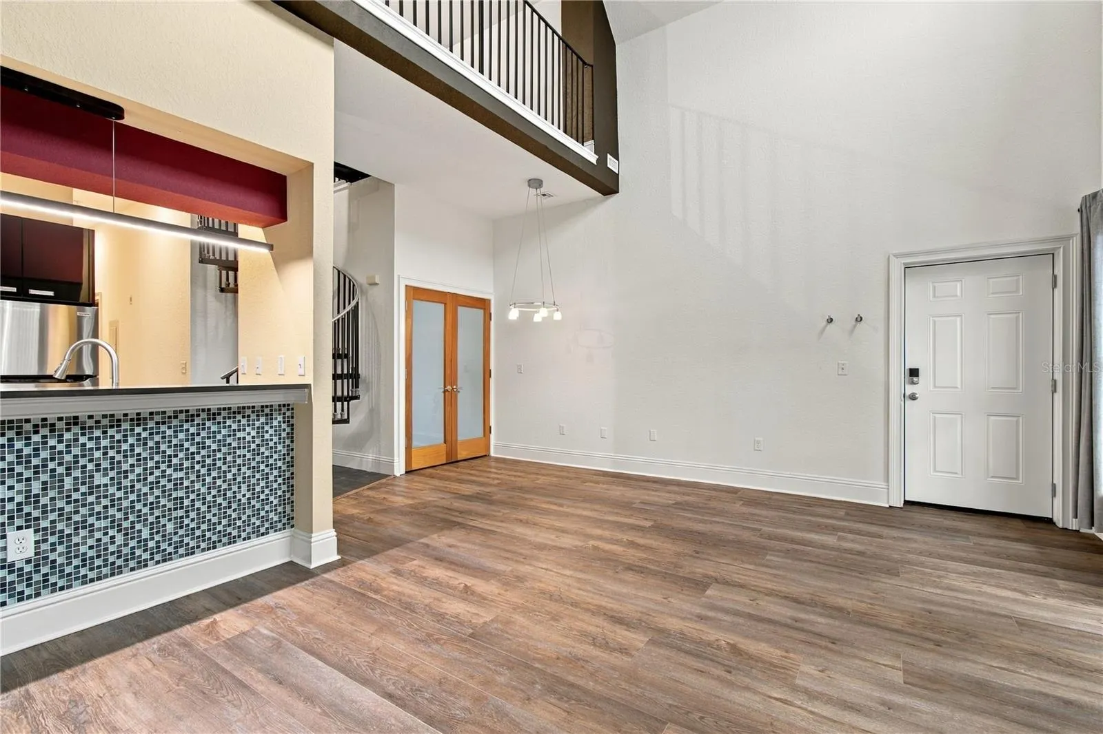 2002 E 5TH AVE #214 #214