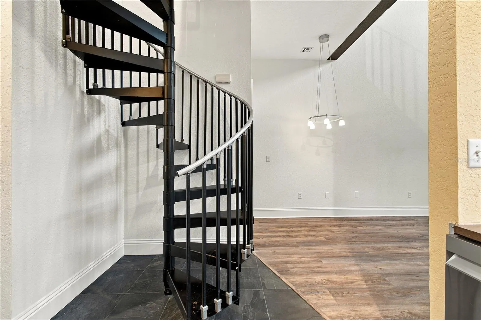 2002 E 5TH AVE #214 #214