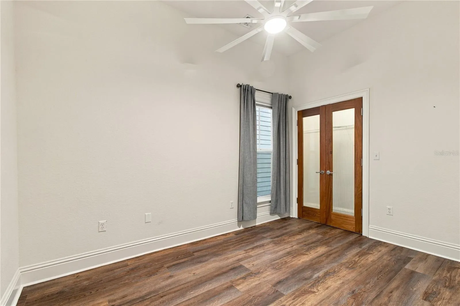 2002 E 5TH AVE #214 #214