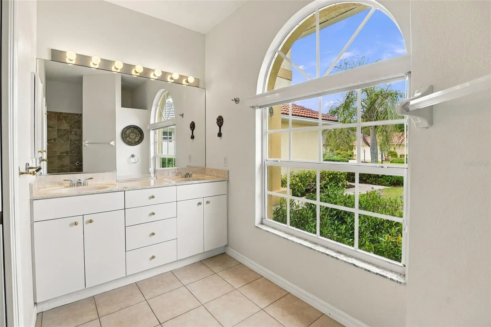 2296 HARRIER WAY