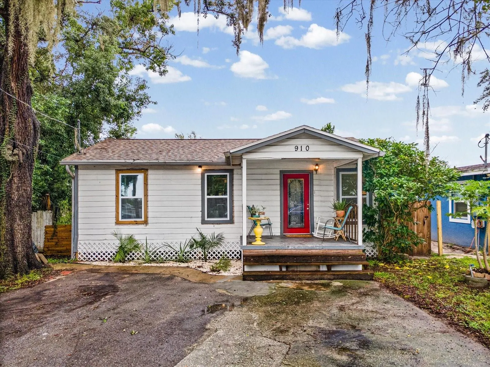 910 E ESKIMO AVE
