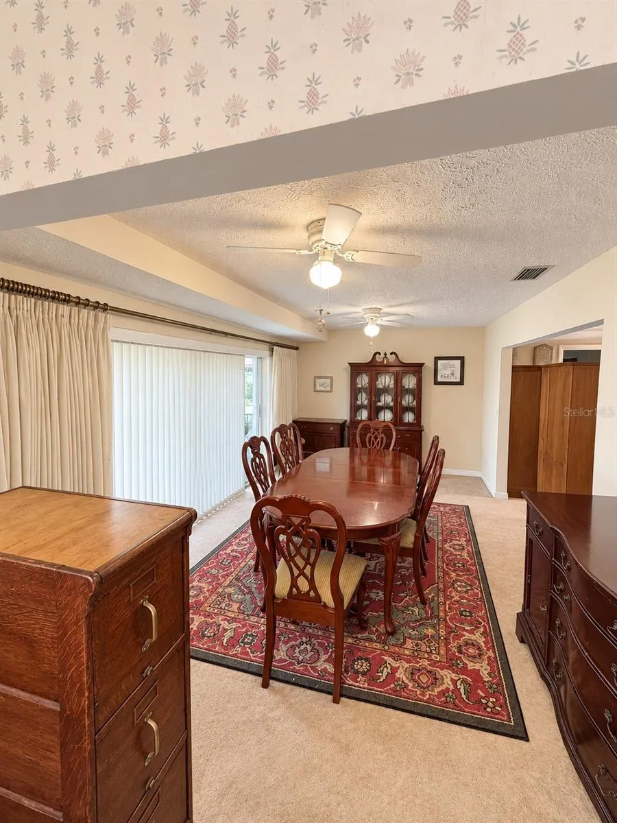 1731 COCO PALM CIR