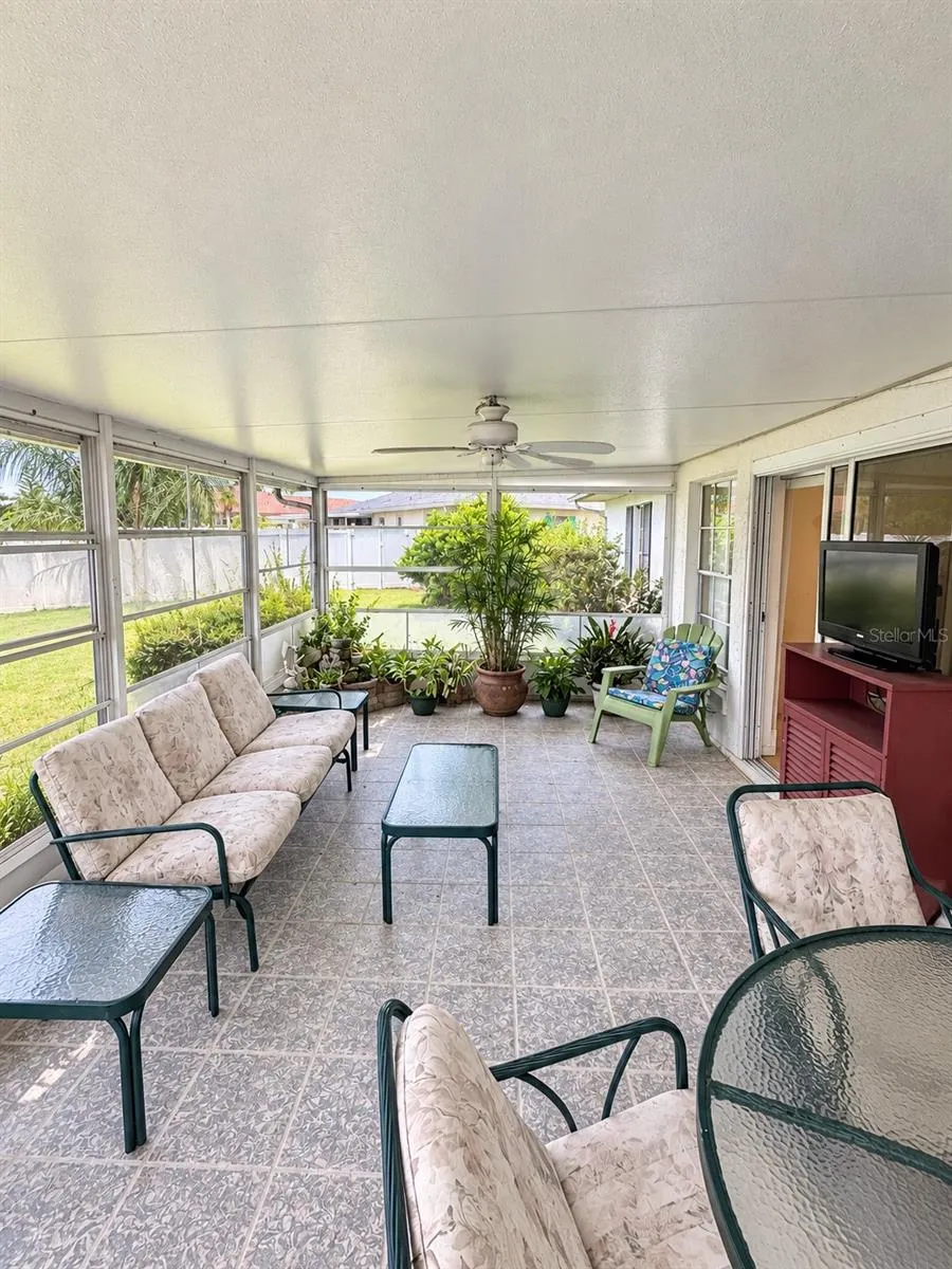 1731 COCO PALM CIR
