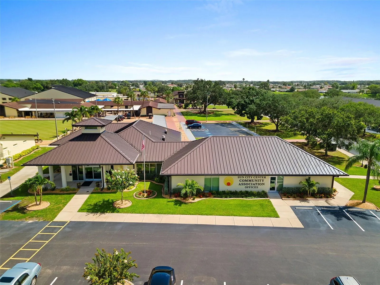1731 COCO PALM CIR