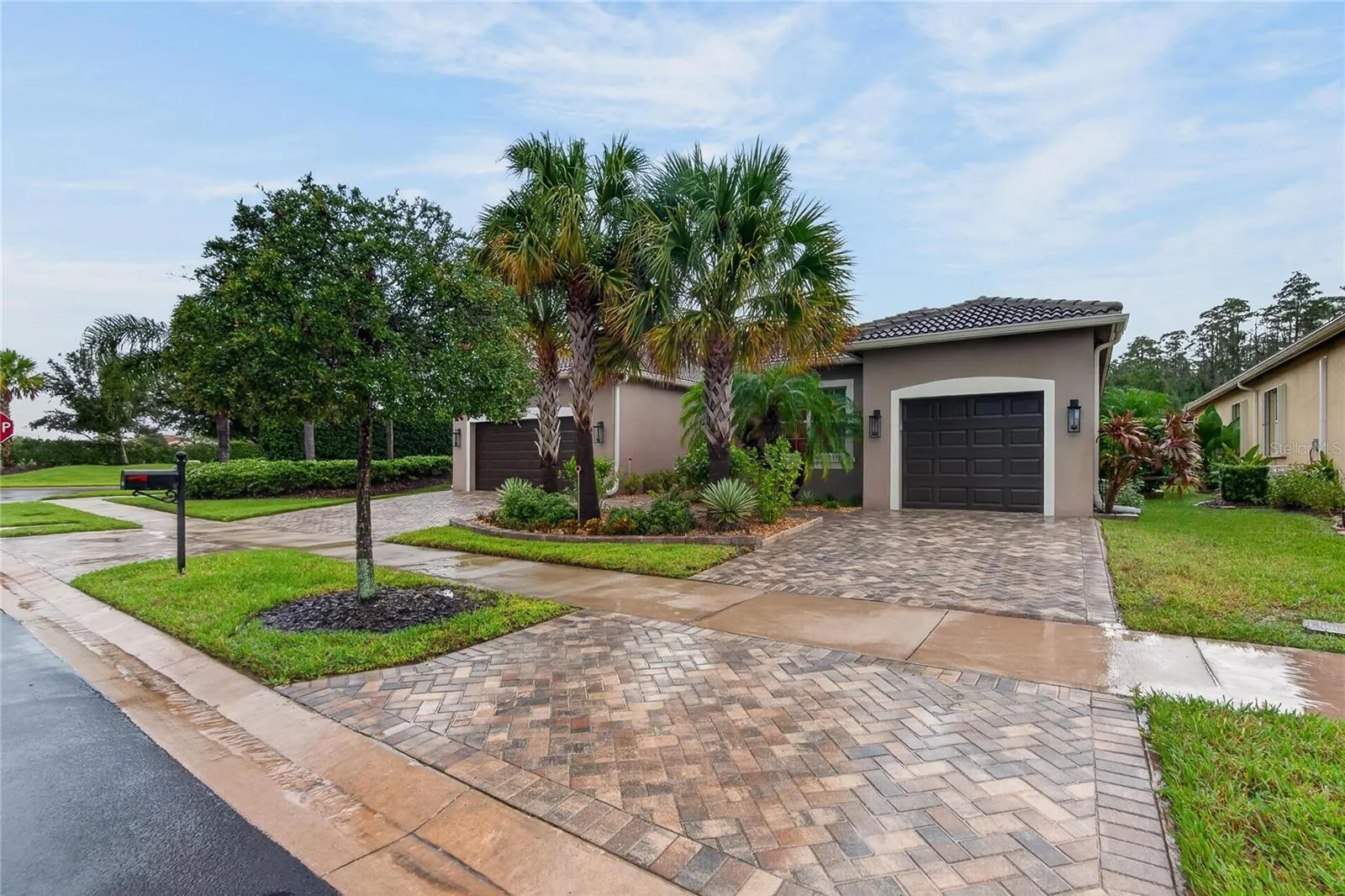 5002 EMERALD ISLE DR