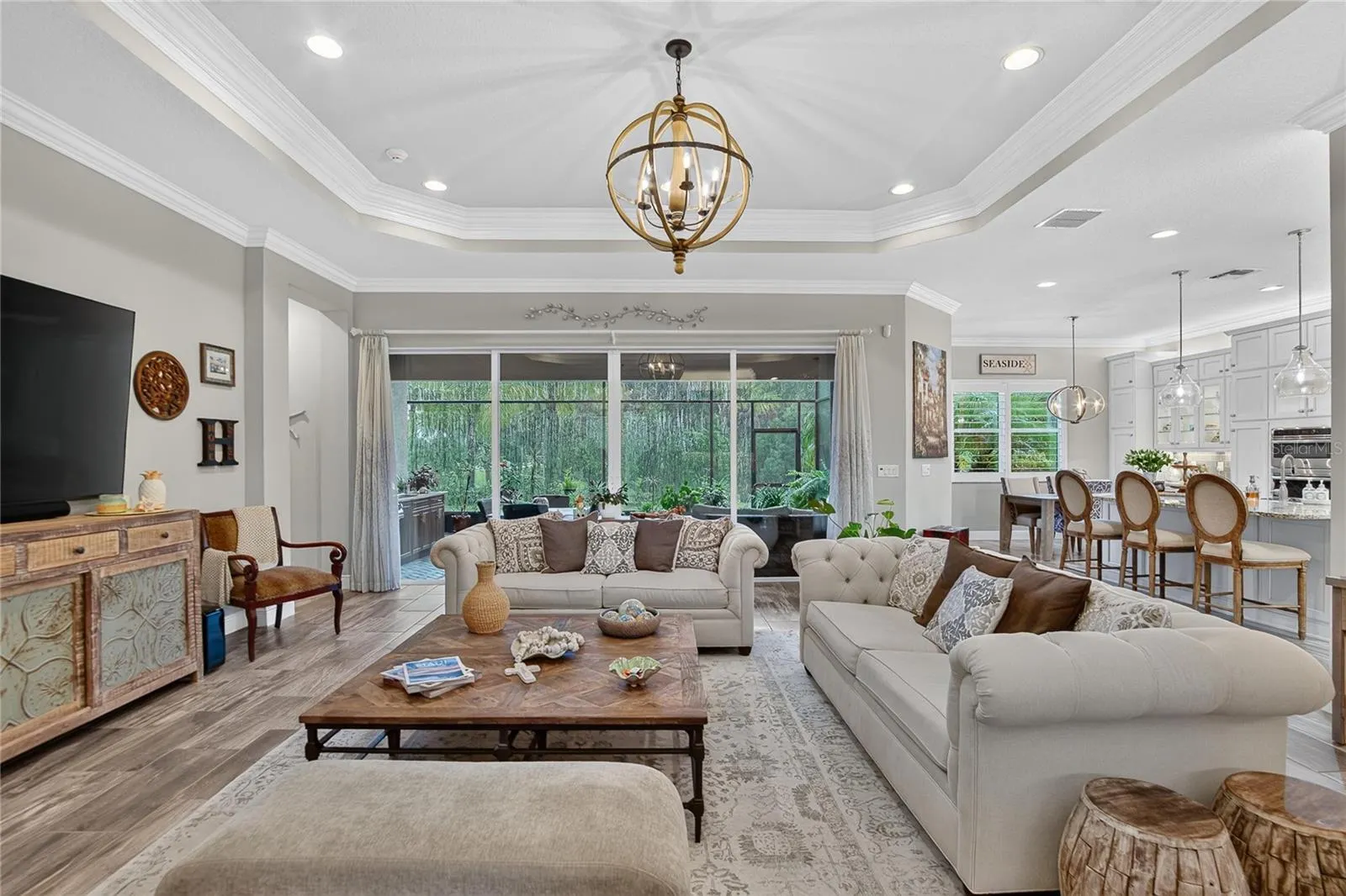 5002 EMERALD ISLE DR