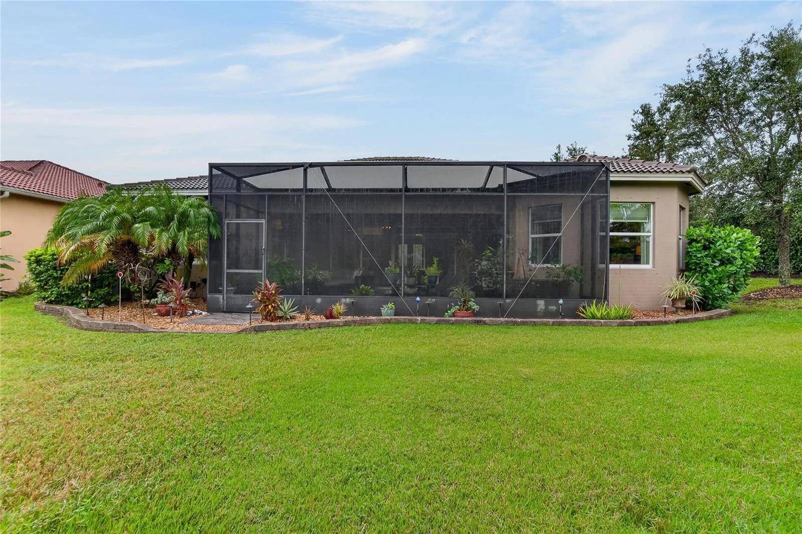 5002 EMERALD ISLE DR