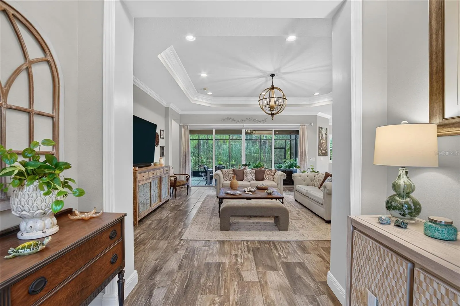 5002 EMERALD ISLE DR