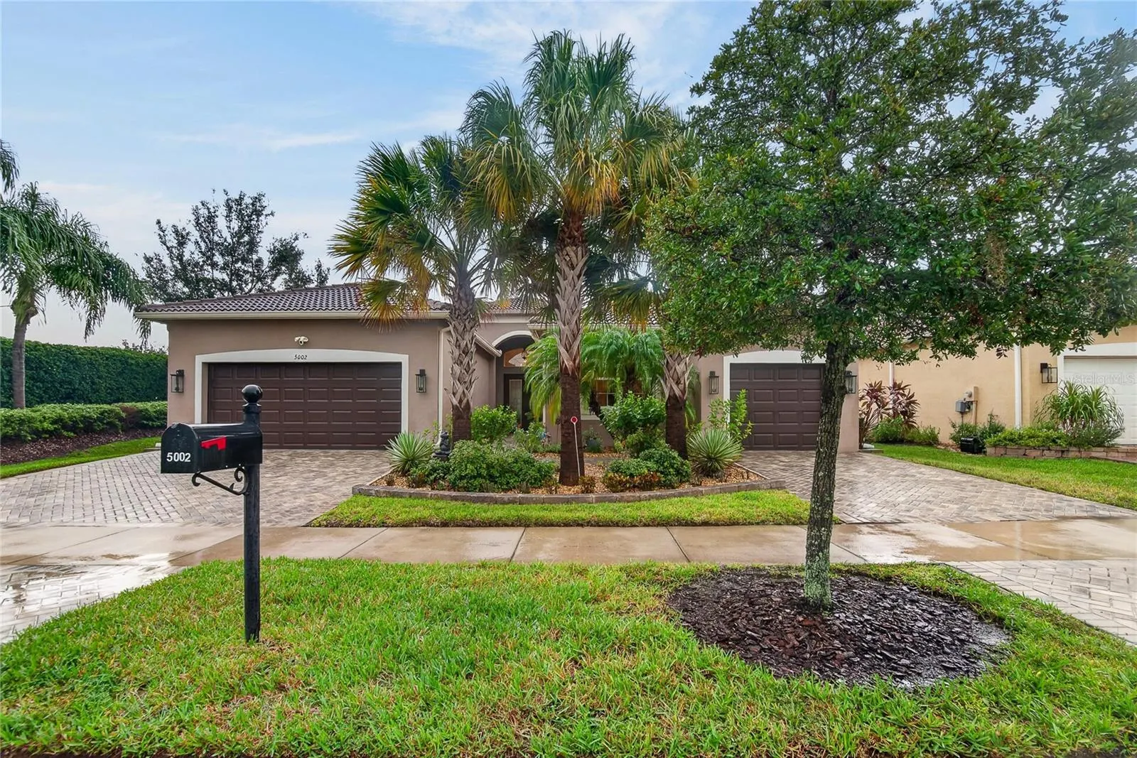 5002 EMERALD ISLE DR