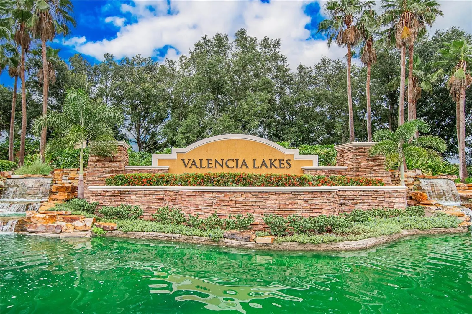 5002 EMERALD ISLE DR