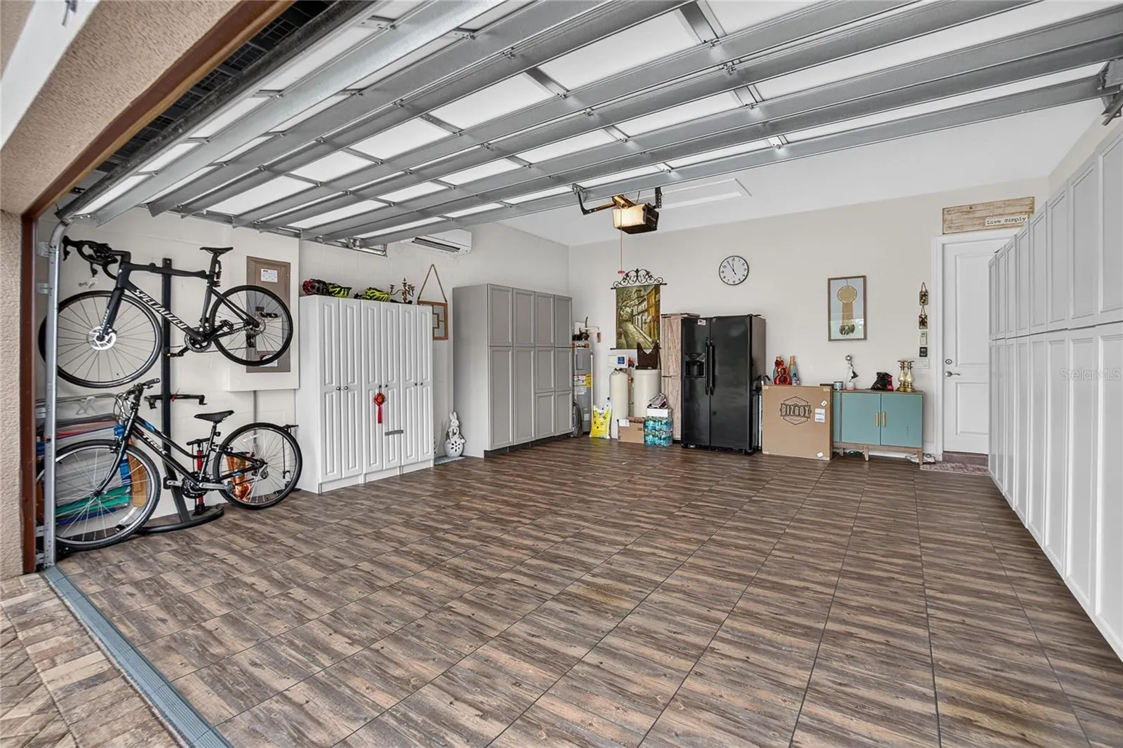 5002 EMERALD ISLE DR